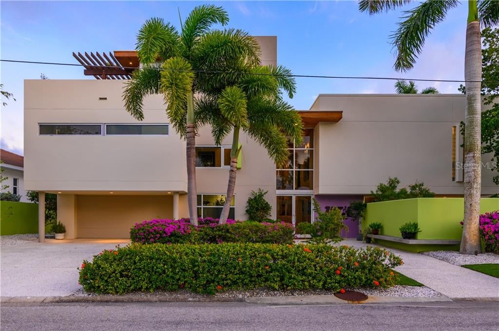 Iconic Contemporary Home in Lido Shores