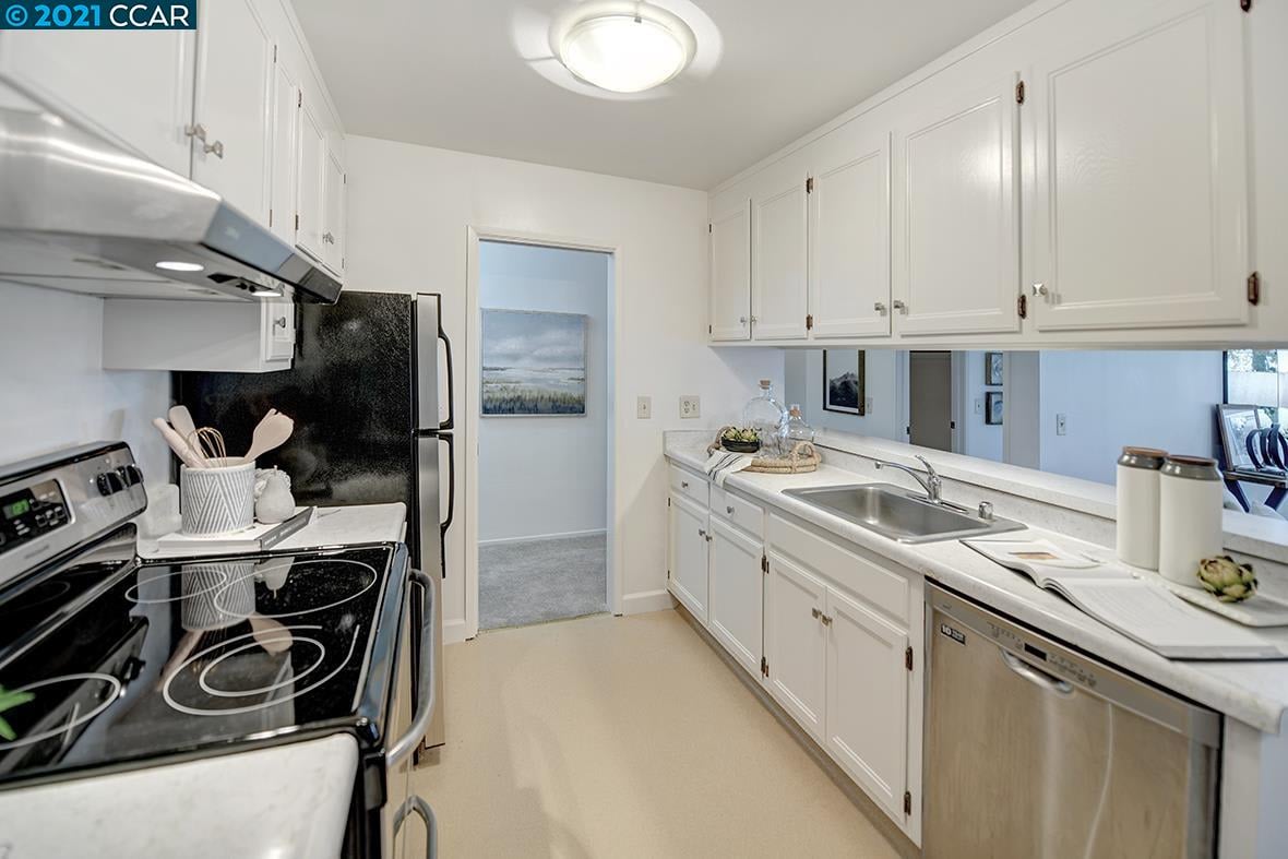 750 Oakland Ave, Unit 205  Oakland, CA 94610