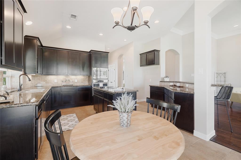 3252 Rolling Valley Ln