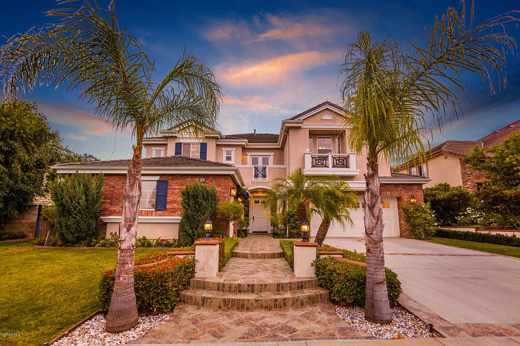 2490 Montecito Ave