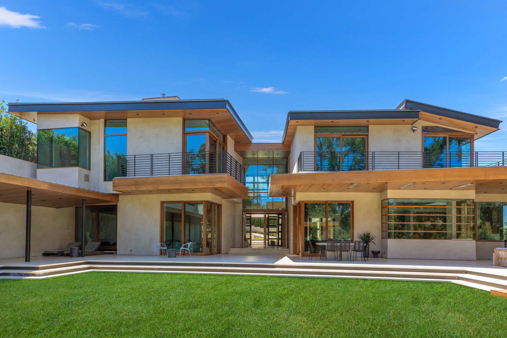 333 Crown Dr