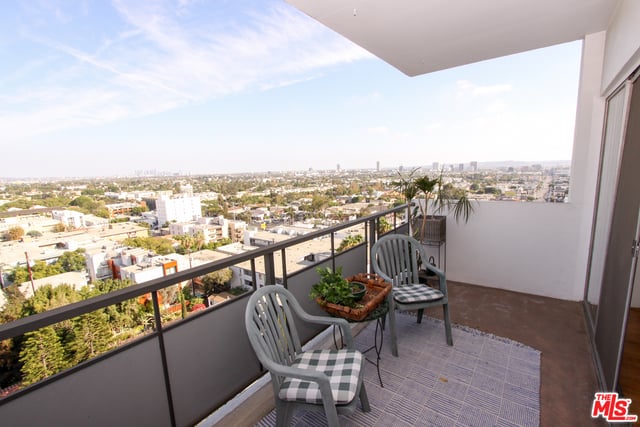 1155 North La Cienega Boulevard, Unit 808
