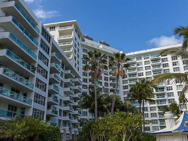 5161 Collins Ave #1718