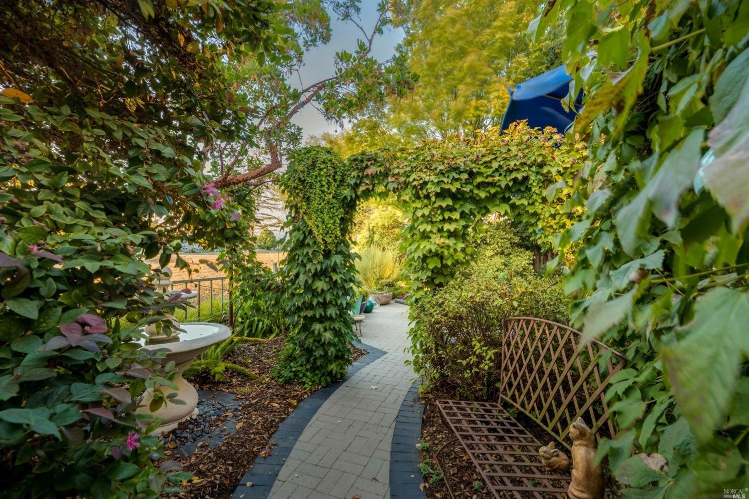 1829 Adobe Creek Dr