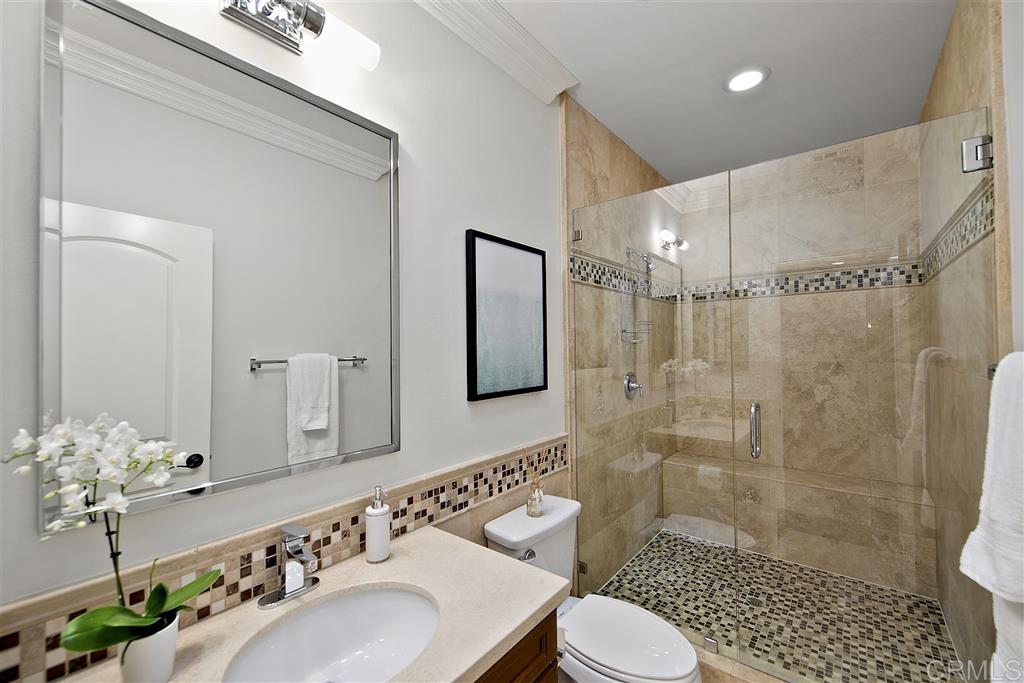 15676 Paseo Montenero