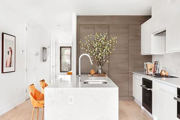 53 Grand Street Unit: 2