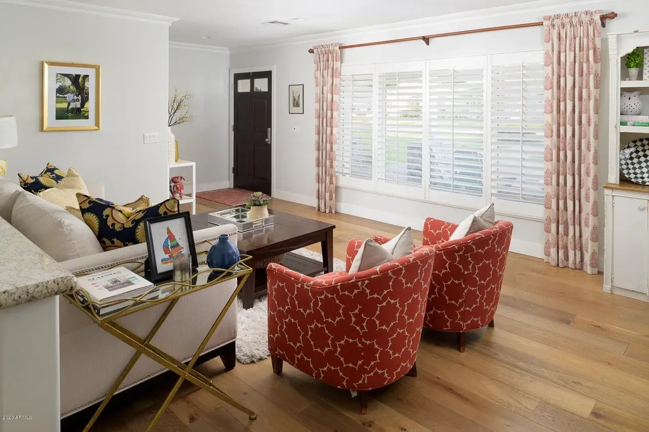 5631 E Calle Camelia