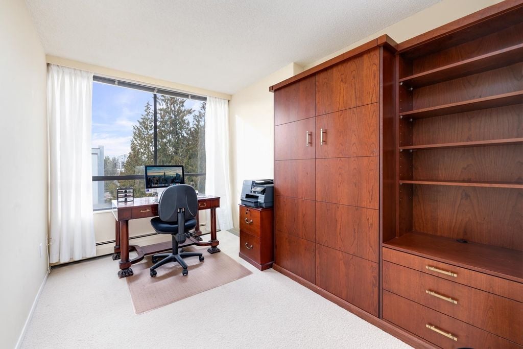 1412 Esquimalt Ave, #701
