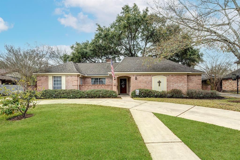 18122 Spellbrook Dr