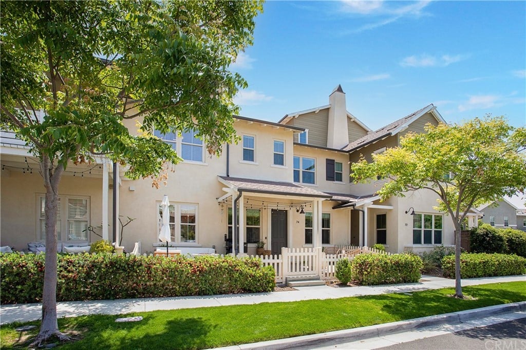 74 Promesa Ave