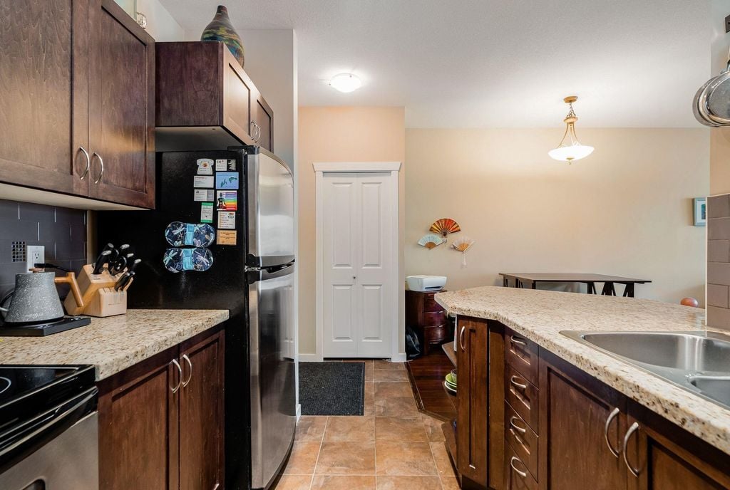 2336 Whyte Ave, #304