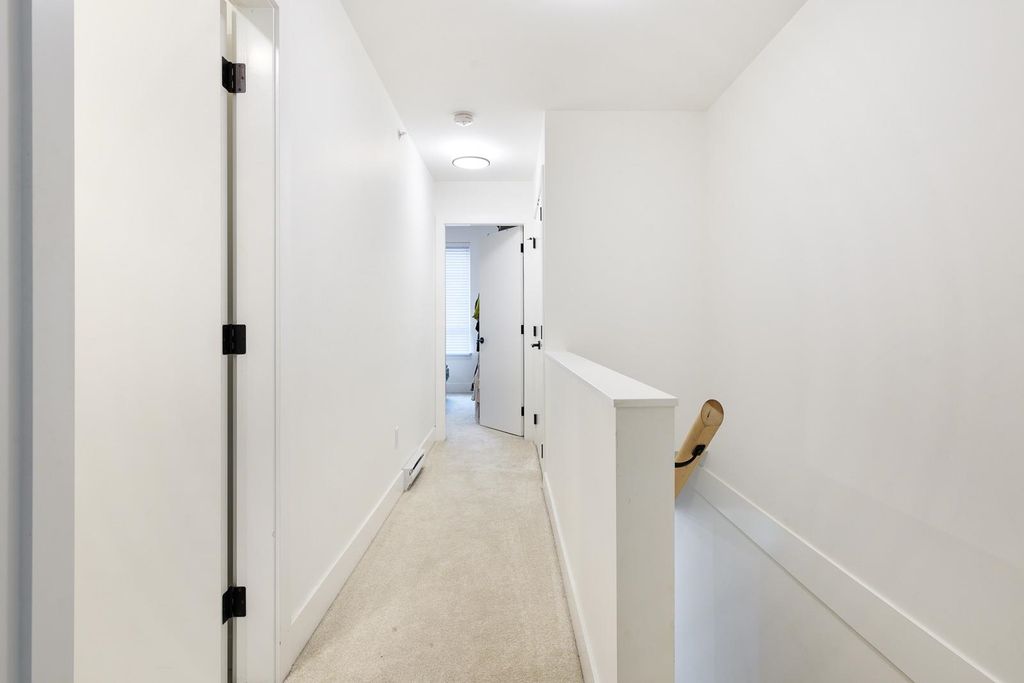 1361 Peakside Pl