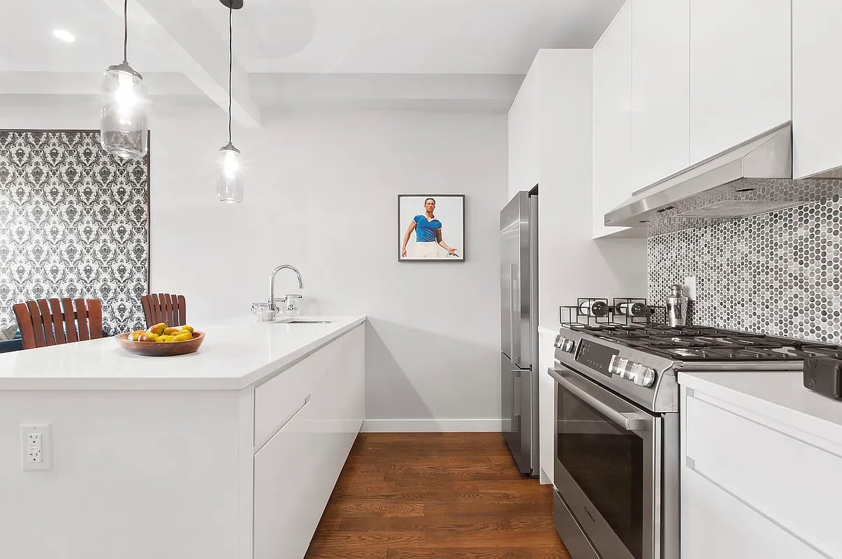305 Cooper Street Unit: 1A