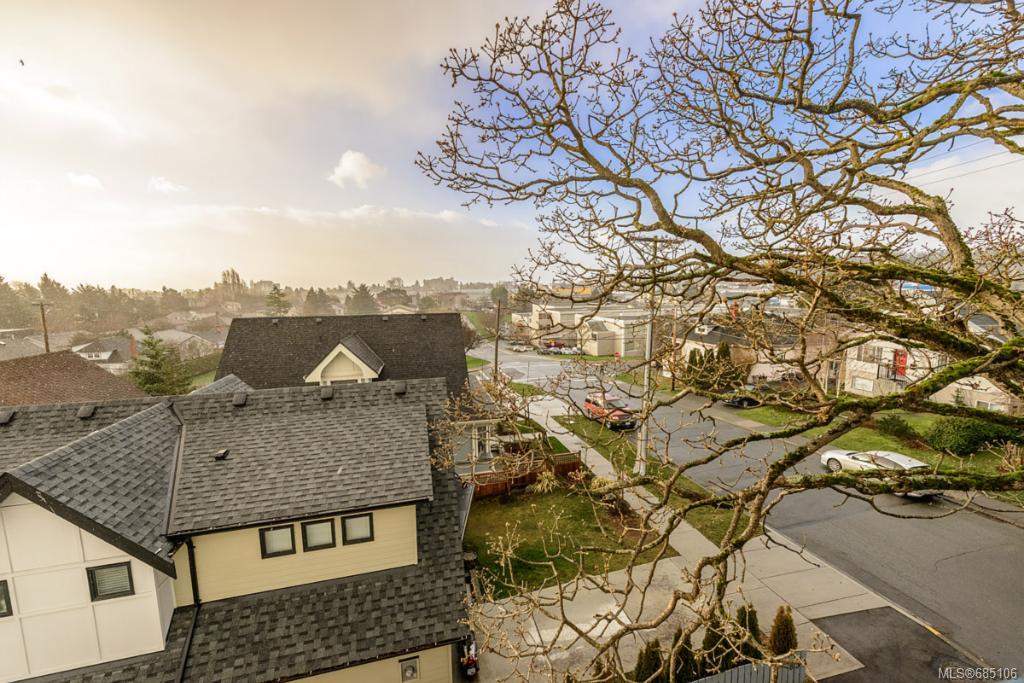 405-859 Carrie St, Esquimalt