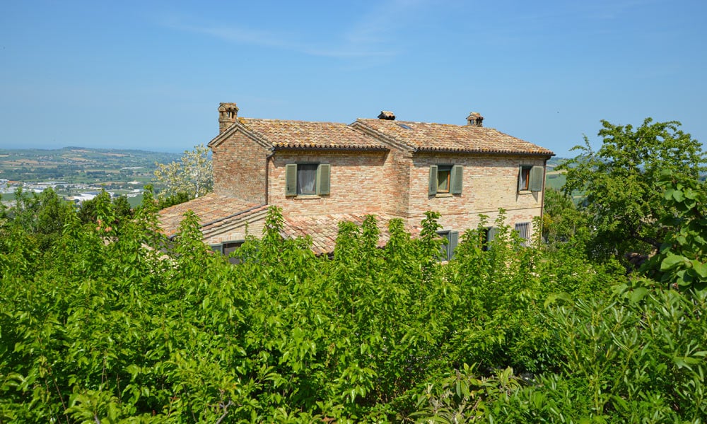A Timeless Retreat in the Verdant Hills of Montelupone, Le Marche