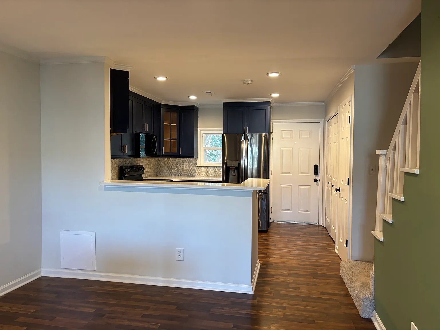 333 Cir Ave APT L