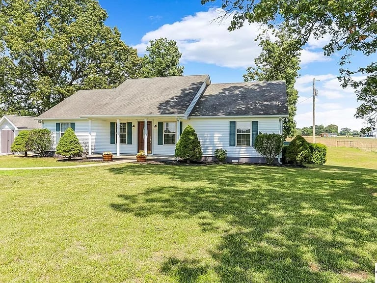 3260 Airport Rd