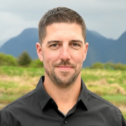 Derek Tullis