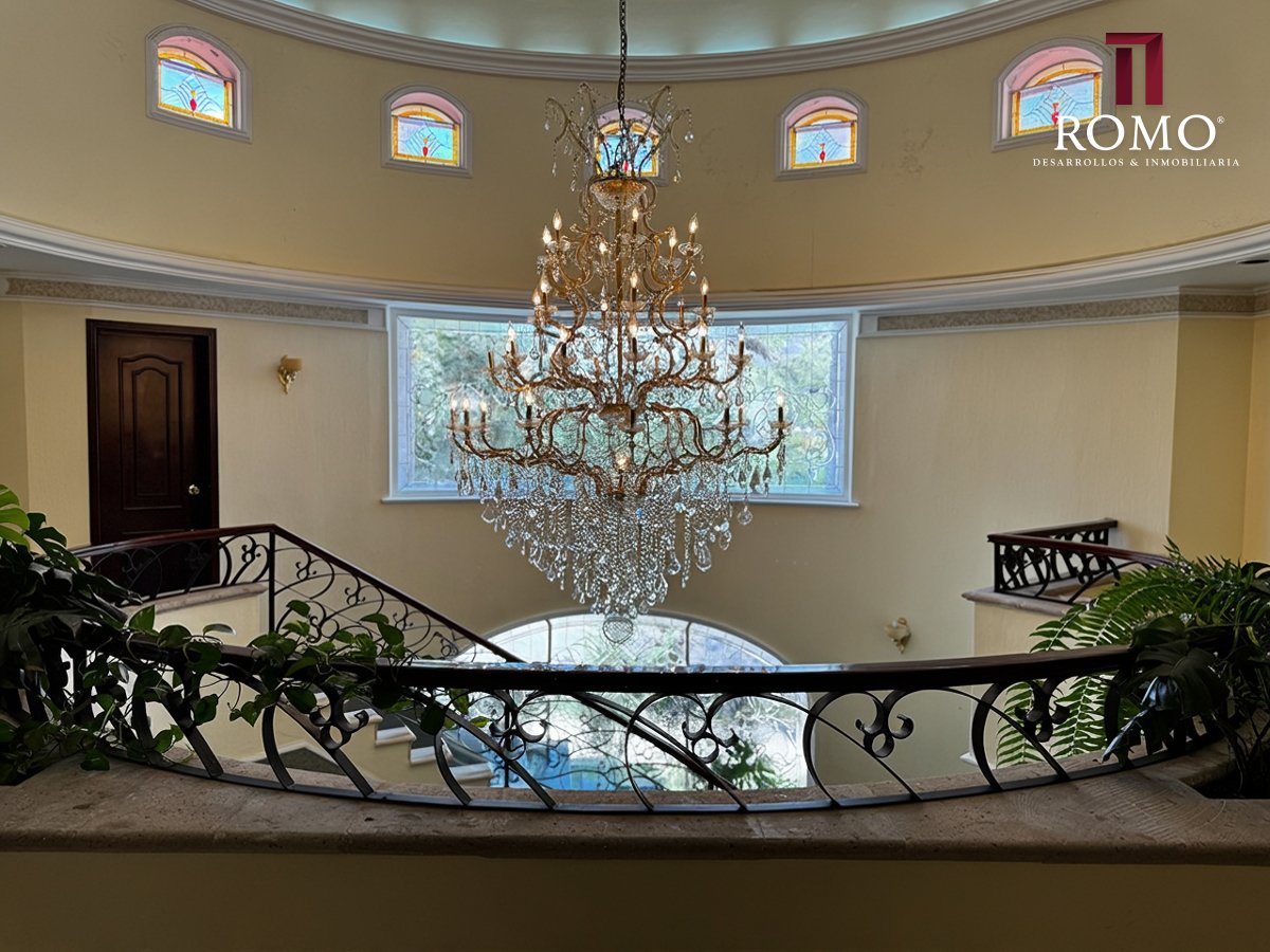 Casa en Venta Azaleas $37'000,000.00 MN