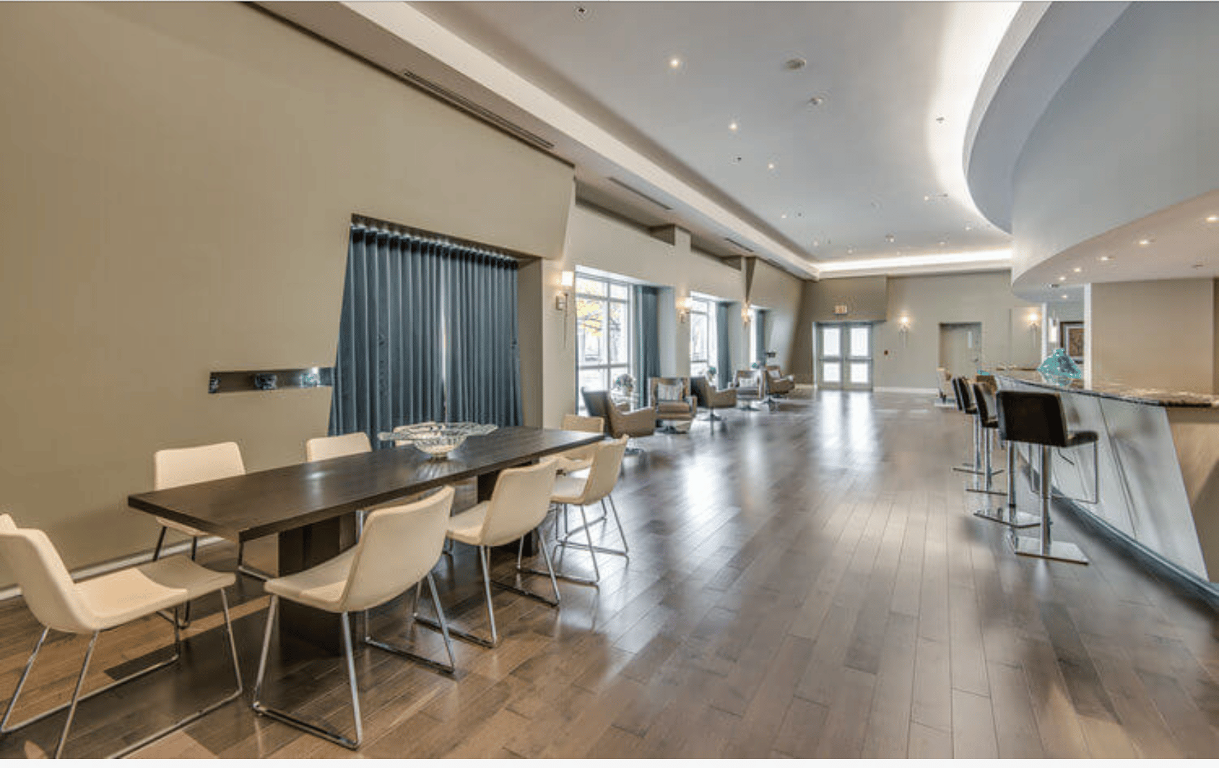 550 Queens Quay  911
