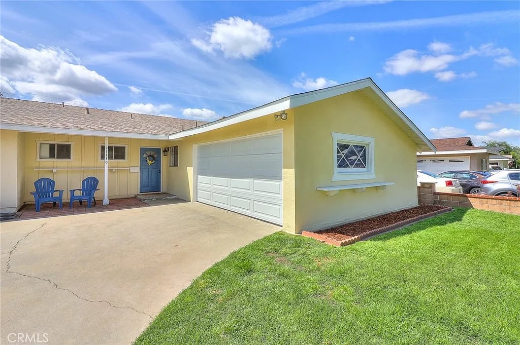 21130 E Tudor St