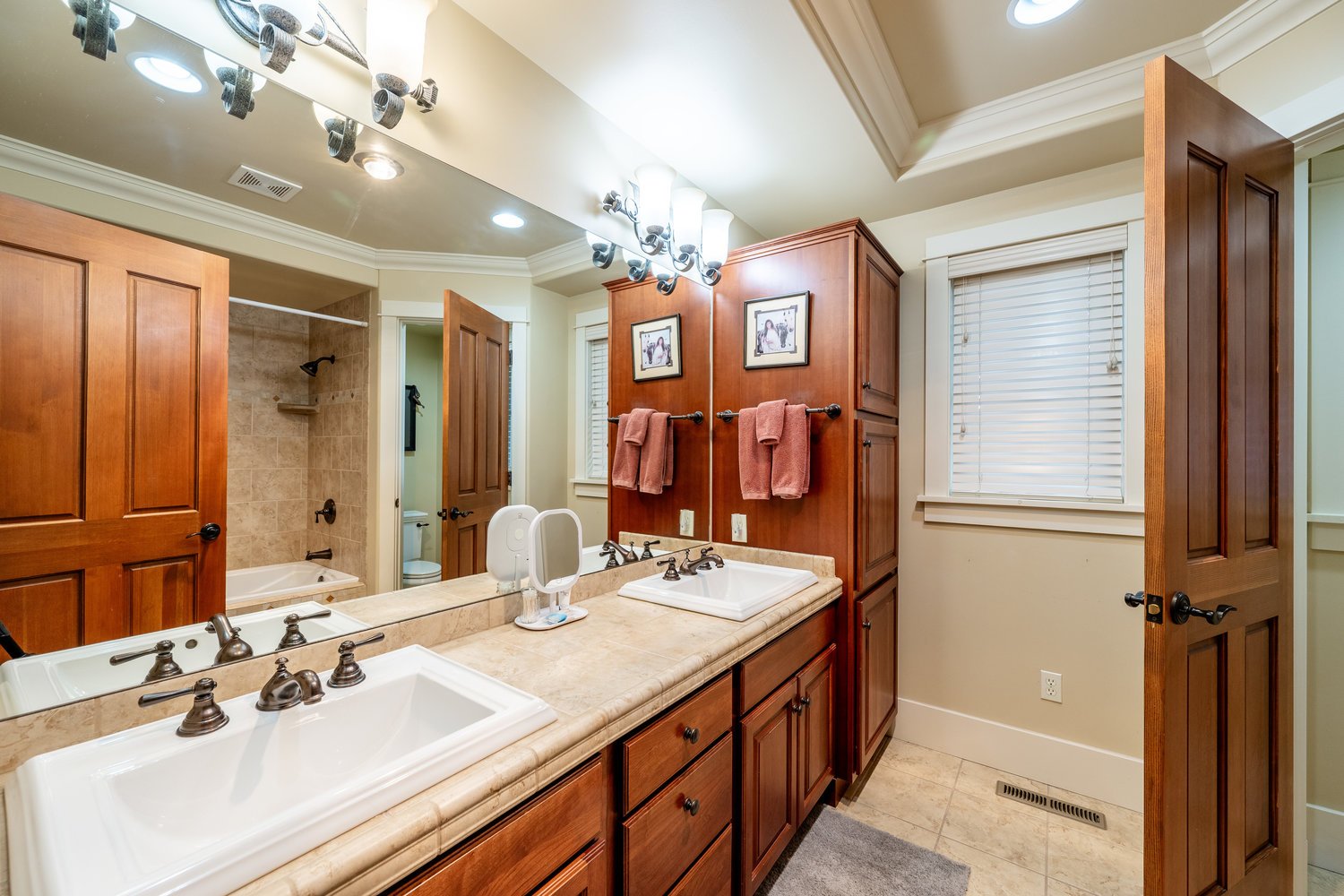 106 Cayuse Ct