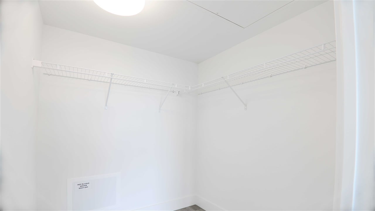 2201-680 Seylynn Cres