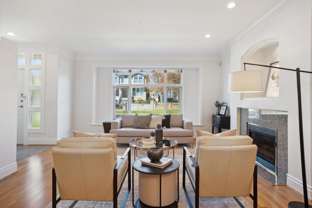 116 W 46th Ave