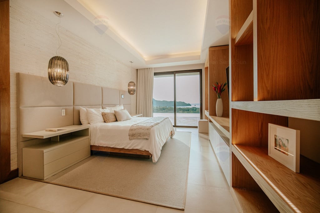 Cortez Amarillo 4 | Newly Renovated 5-Bedroom Ocean-View Luxury Home in Reserva Conchal