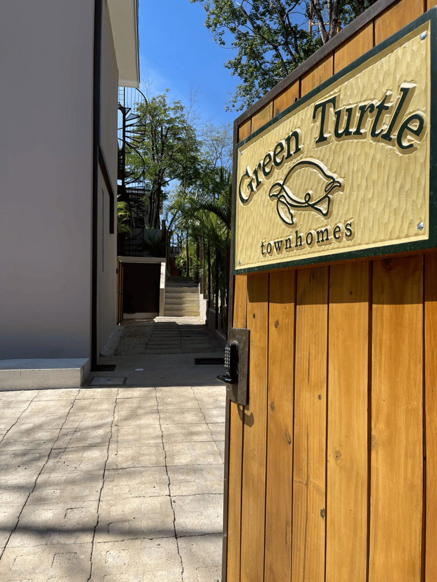 Green Turtle Townhomes - Tamarindo Investment Complex