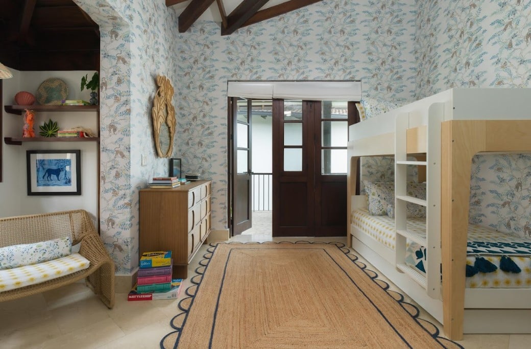 16 Calle La Ronda | Stylish Renovated Home with Plunge Pool in Beach Town – Steps from Playa Danta