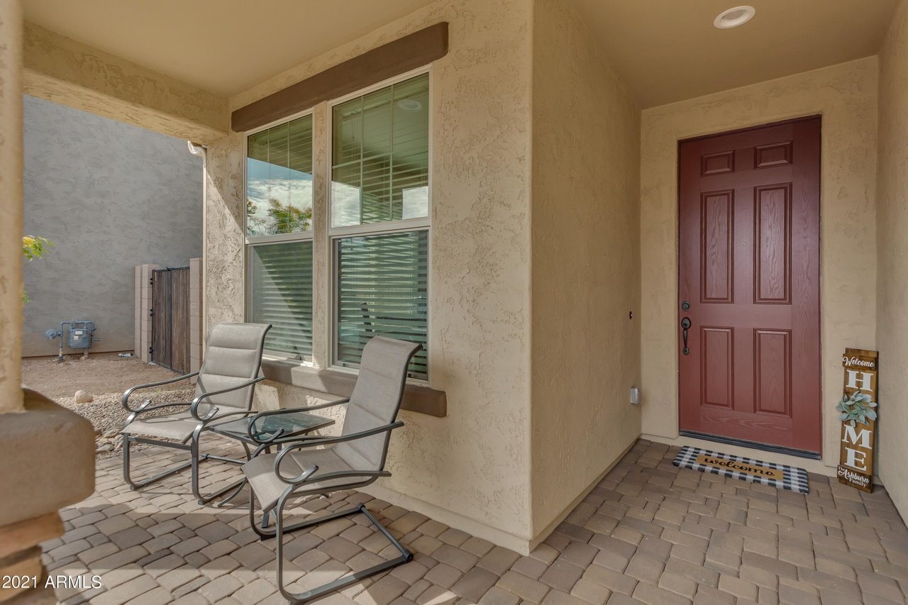 538 E Balao Dr