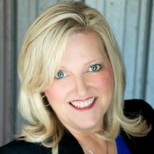 Gina Harris Charlotte, NC Real Estate Agent Headshot