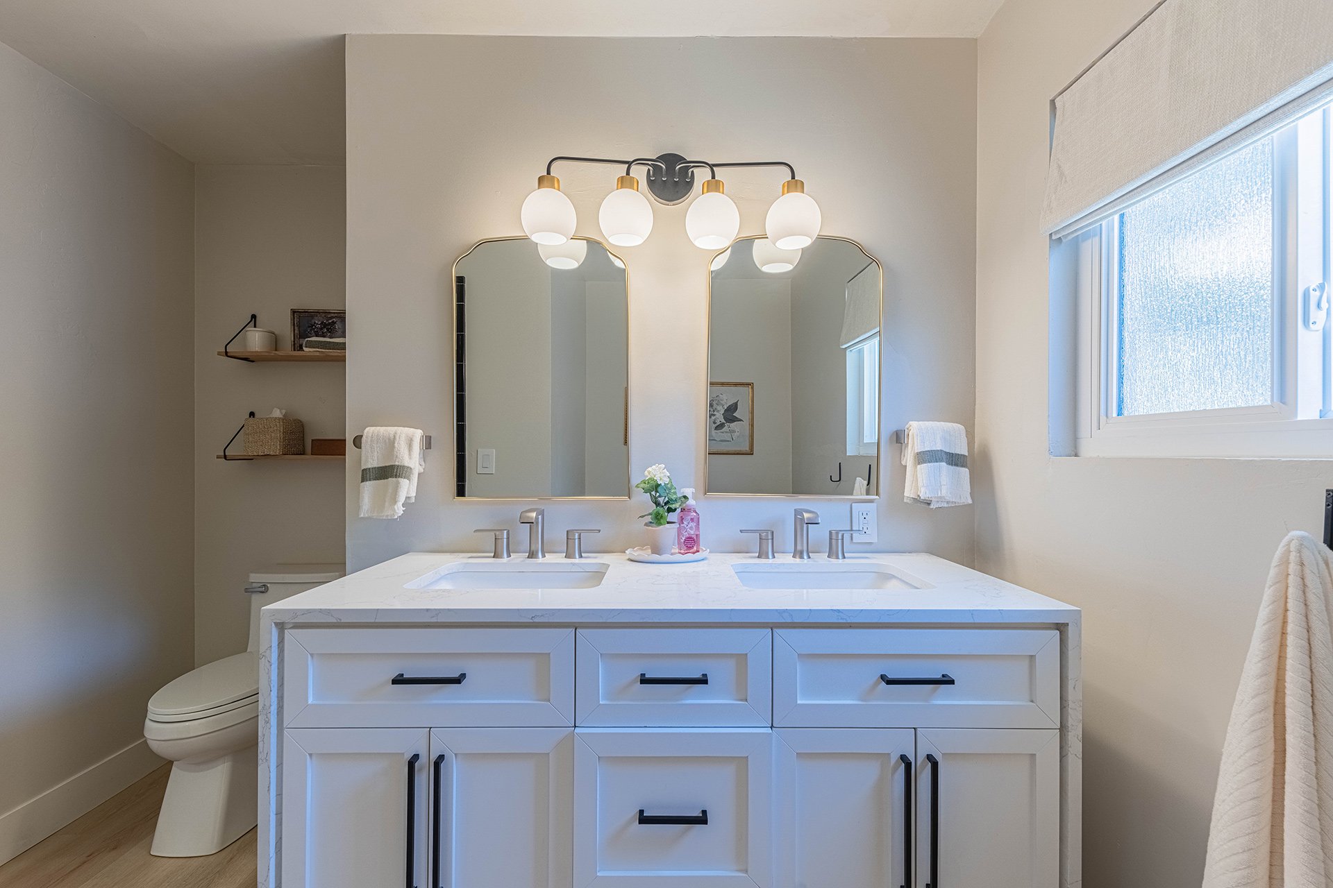 Charming Monterey Haven - 1056 Harrison St