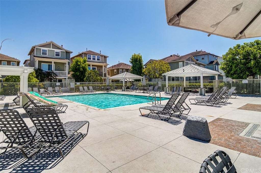 7461 Shelter Cove Cir