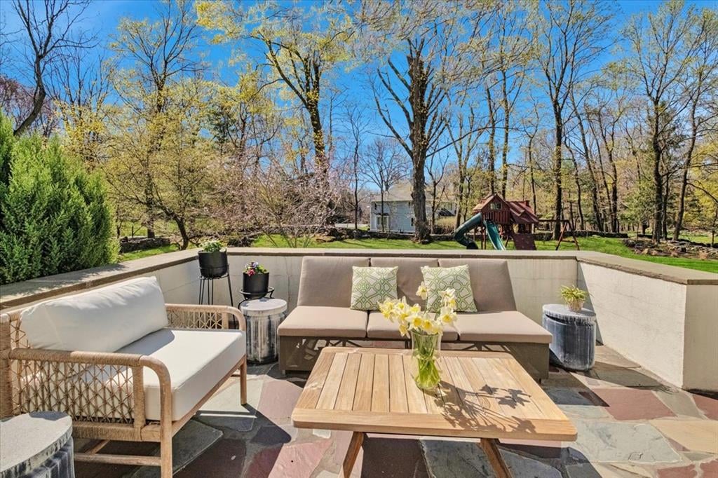 In Contract - 55 Deepwood Drive