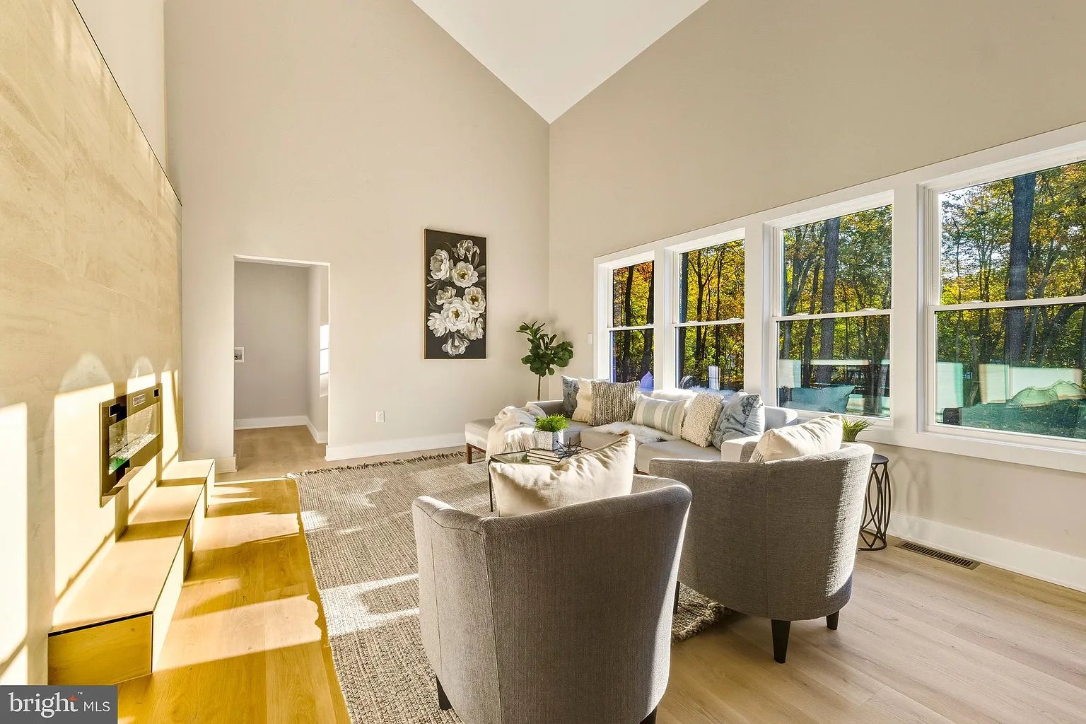 15 Bronwood Dr