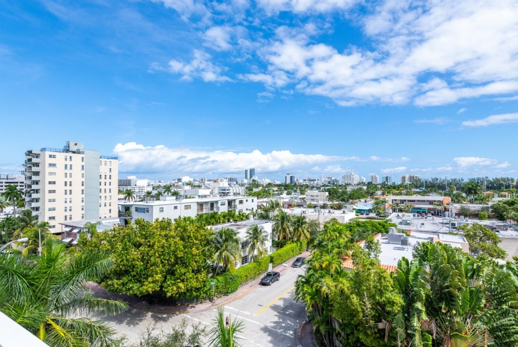 Luxe Alliage South Beach Rental Just Listed
