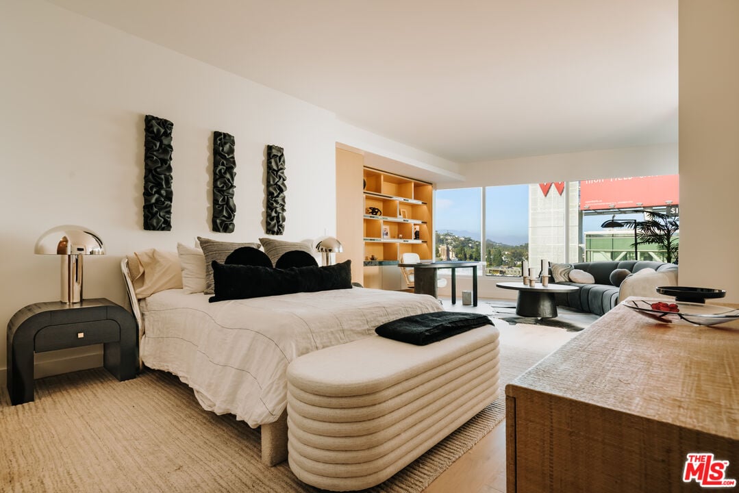 6250 Hollywood Blvd, #14A