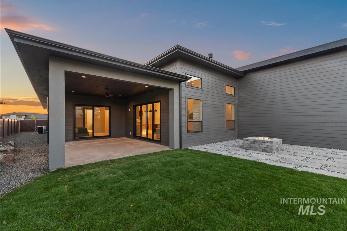Exceptional New Build in the Star Foothills