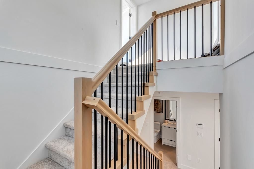 5476 Brydon Crescent, #4