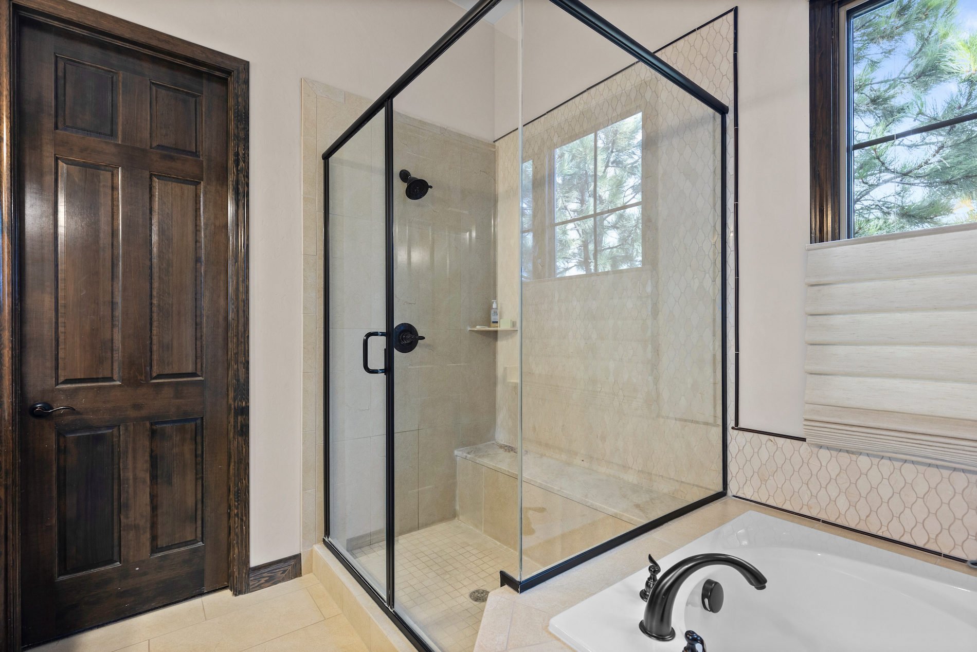 8122 Raphael Lane