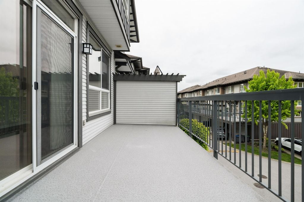 18777 68a Ave, #11