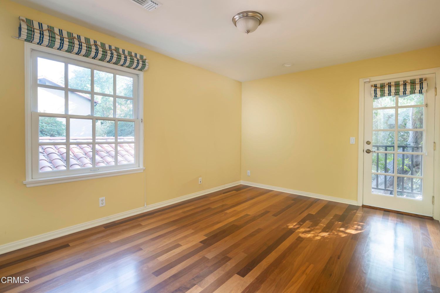59 W Orange Grove Ave