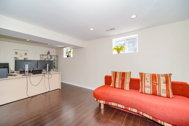 3623 Holden Cres