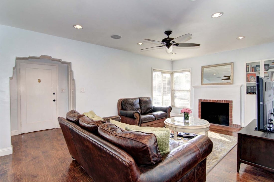 Just Listed! Gorgeous Home with The Walk in Closet of Your Dreams!