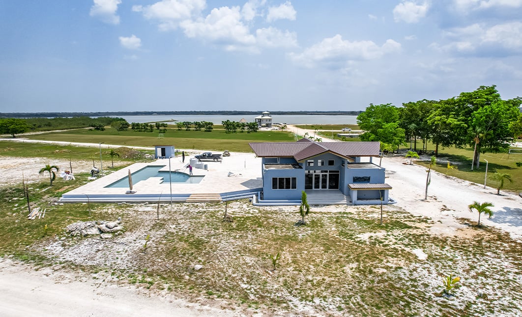 4 bed, 4 bath Waterfront Villa in Cudjoe Lagoon Estate, Corozal, Northern Belize