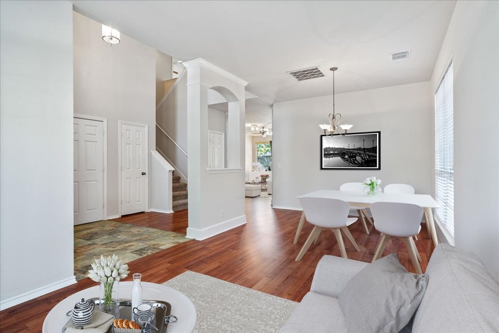 10937 Colonel Winn Loop