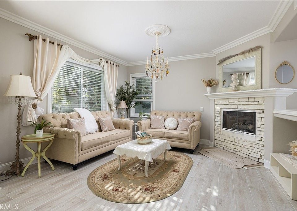 34 Radiance Lane