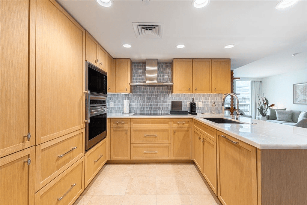 223 Saratoga Rd #2015